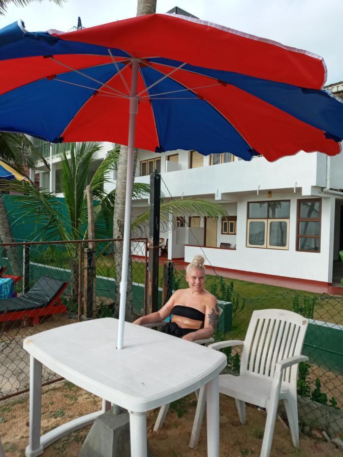 New Seaside Inn Hikkaduwa Exterior foto