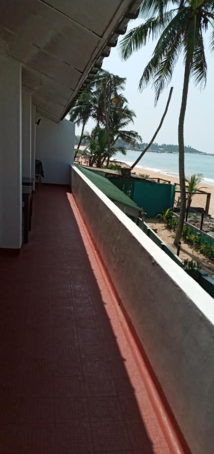New Seaside Inn Hikkaduwa Exterior foto